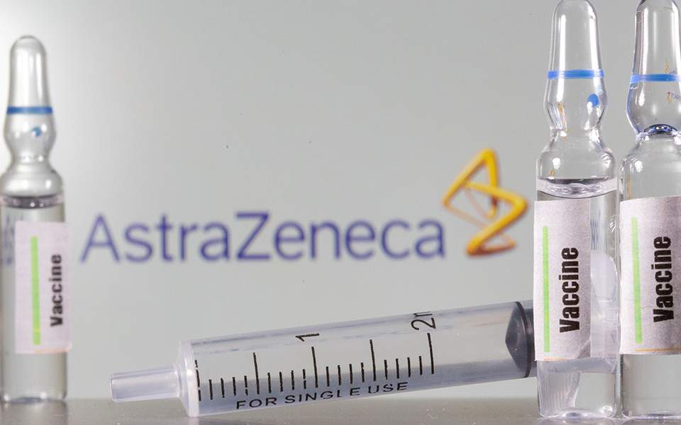 Британия одобрила вакцину AstraZeneca
