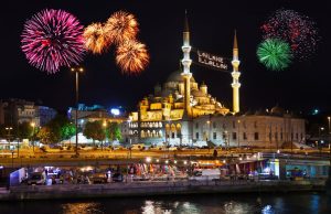 В Турции запретили проведение новогодних программ