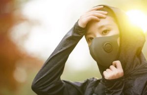 Ученые утверждают, что маски не в состоянии повлиять на ход пандемии