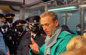 Навального арестовали в аэропорту Шереметьево