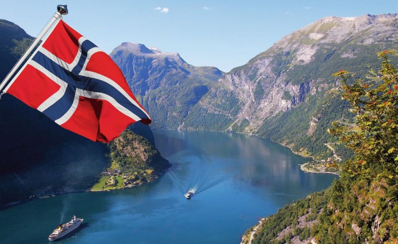 Норвегия вводит обязательное тестирование на COVID-19 на границе