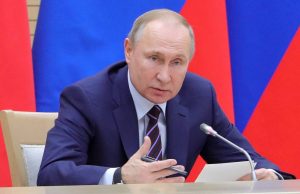 Путин предложил отменить ограничения по возрасту для чиновников