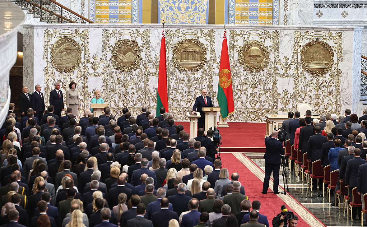 Лукашенко объяснил почему была проведена тайная инаугурация