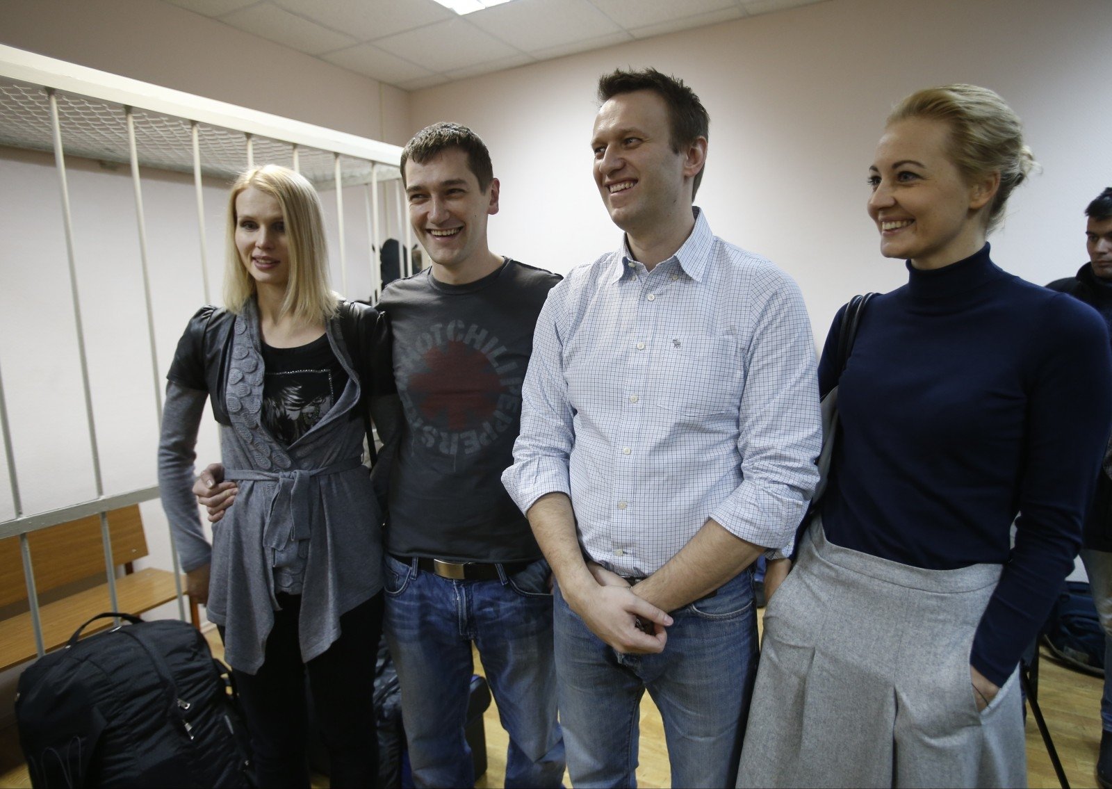 Олега Навального посадили под домашний арест