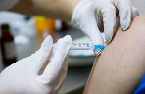 Власти Туниса зарегистрировали вакцину «Спутник V»