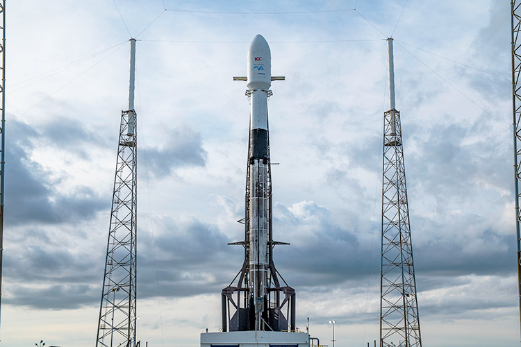 SpaceX отправила в космос ракету с турецким спутником на борту