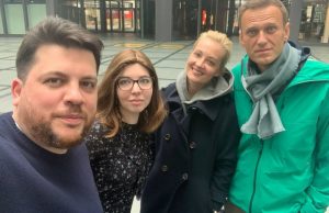 Куратор штаба Навального Волков объявлен в розыск