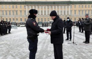 В Петербурге наградили силовиков, участвовавших в разгоне митингов