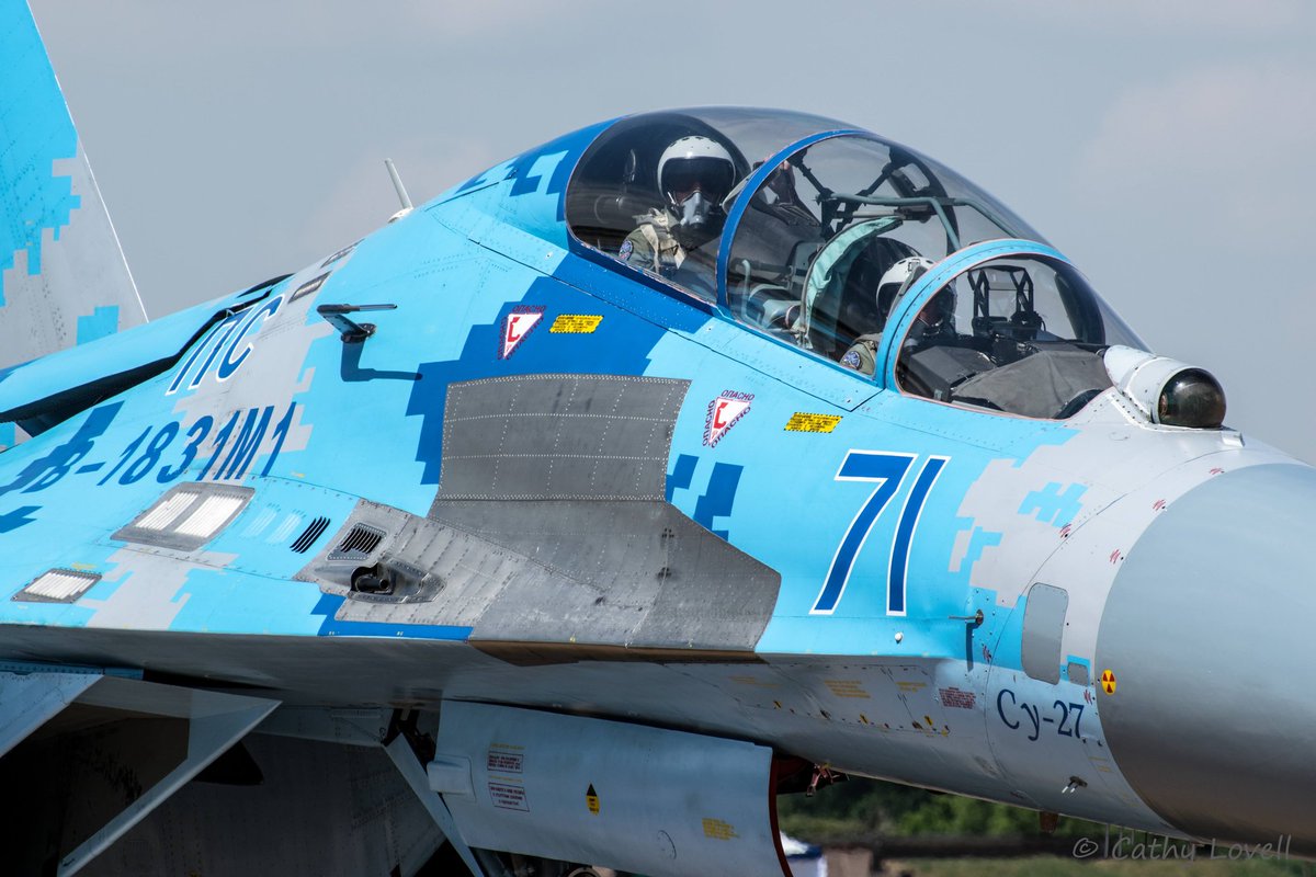 Российские Су-27 осуществили перехват французских самолетов над Черным морем