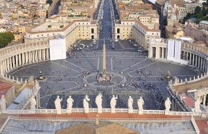 Ватикан будет увольнять своих работников за отказ вакцинироваться