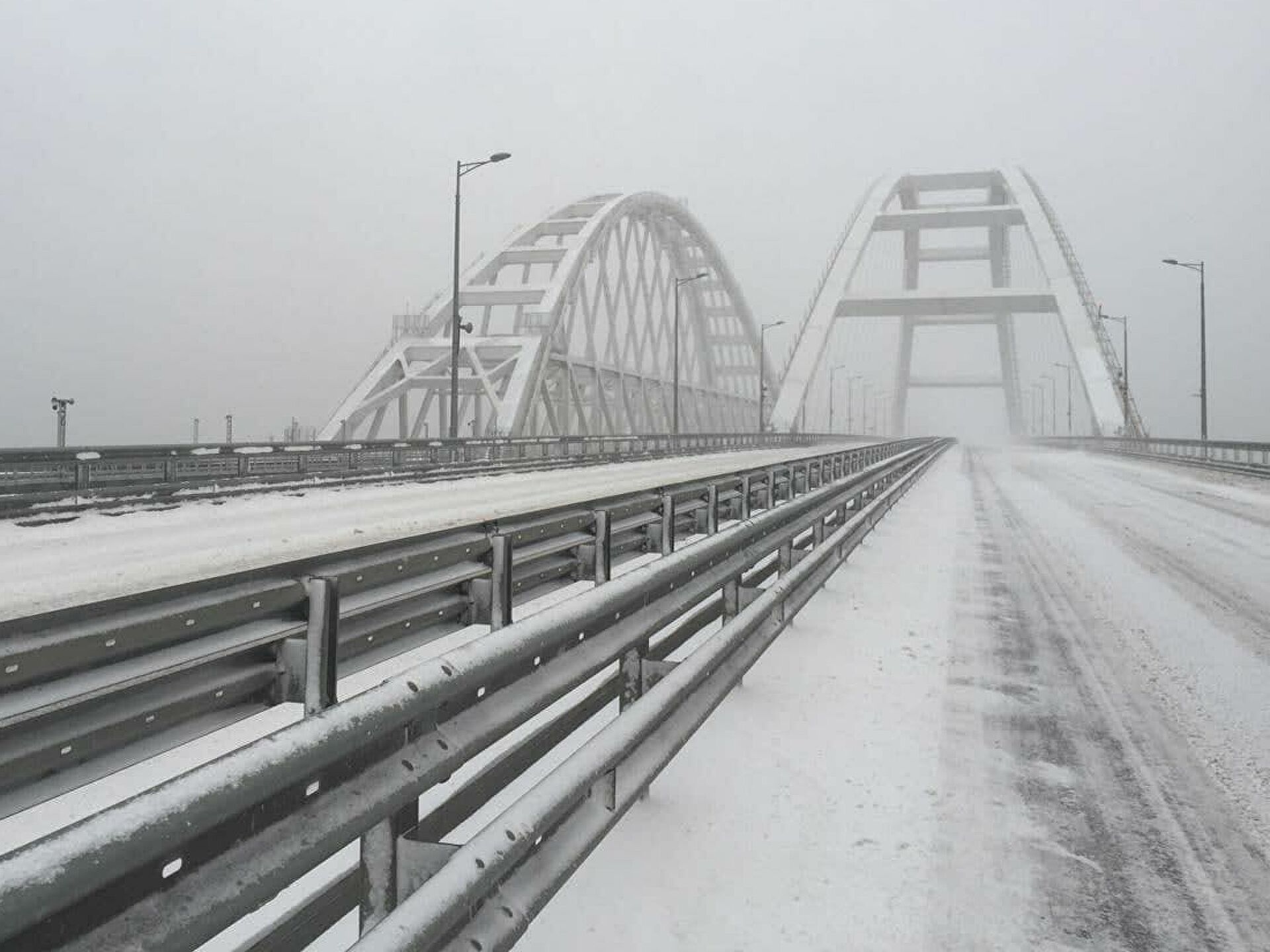 Движение по Крымскому мосту осуществляется в штатном режиме