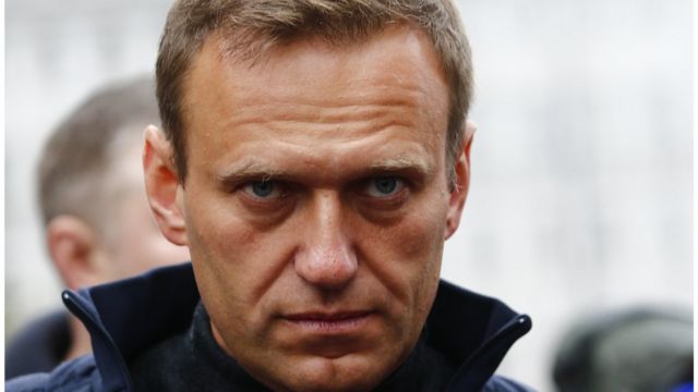 Российский суд признал законной отмену условного наказания Навальному