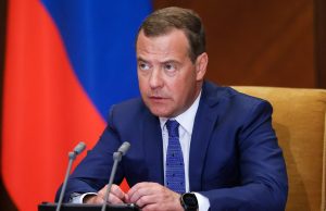 Медведев оценил возможность нормализовать отношения с США при Байдене