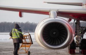 Пассажирский авиалайнер не смог вылететь из Антальи в Екатеринбург из-за неисправности