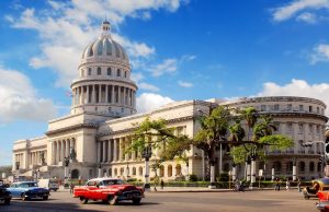 На Кубе введен обязательный карантин для некоторых групп туристов