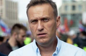 Защита Навального не стала просить отвода судьи