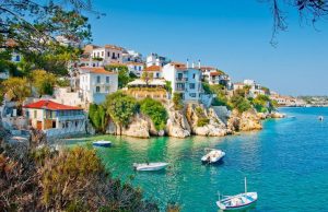 Министр туризма Греции заявил об избавлении туристов от формальностей благодаря прививкам