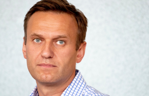 Прокуратура просит признать Навального виновным по делу о клевете