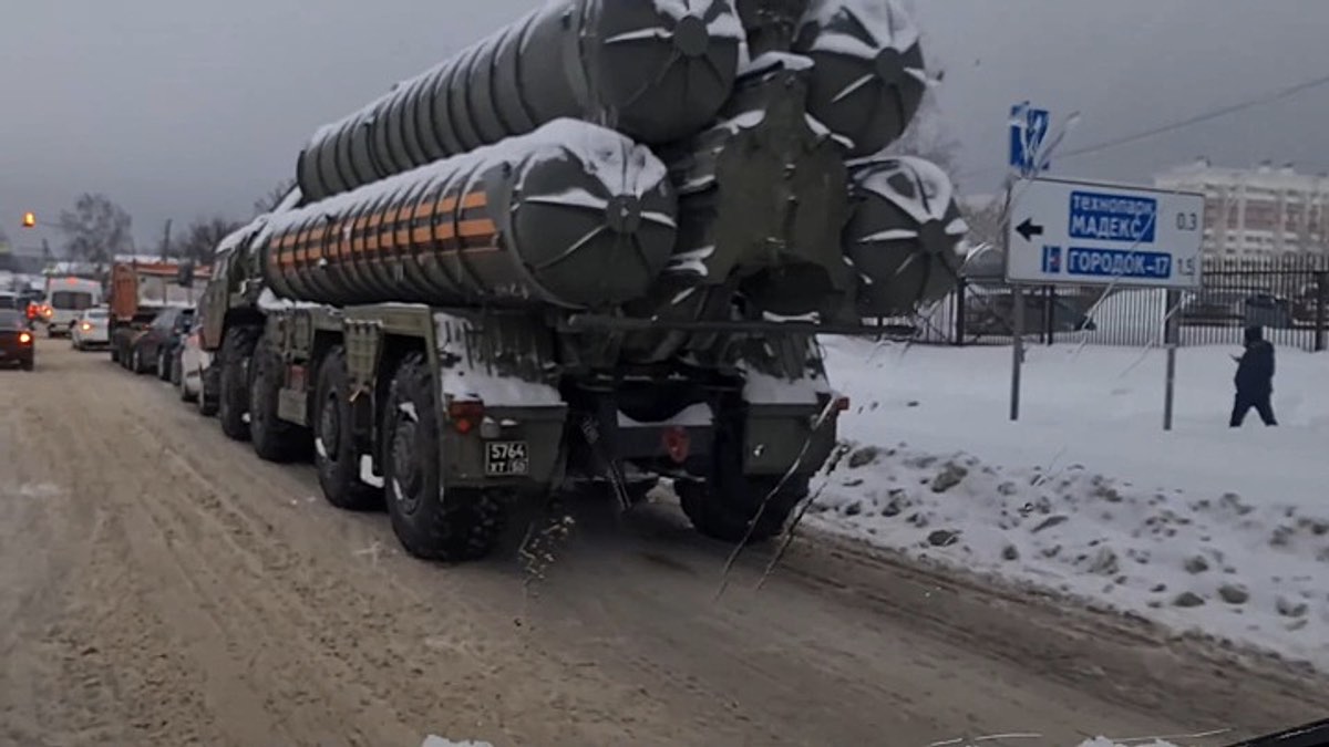 Российская ракетная установка попала в ДТП под Москвой
