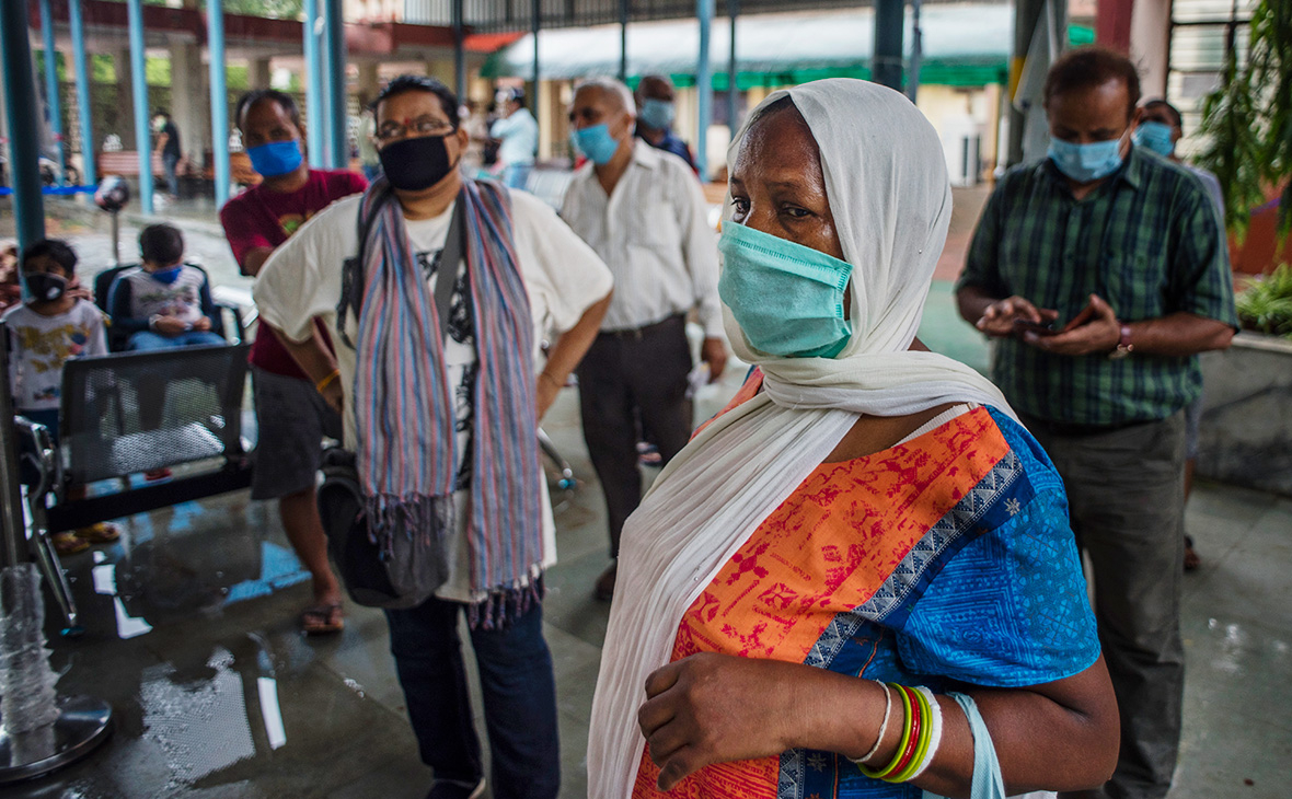 В Индии выявили рекордное количество инфицированных коронавирусом