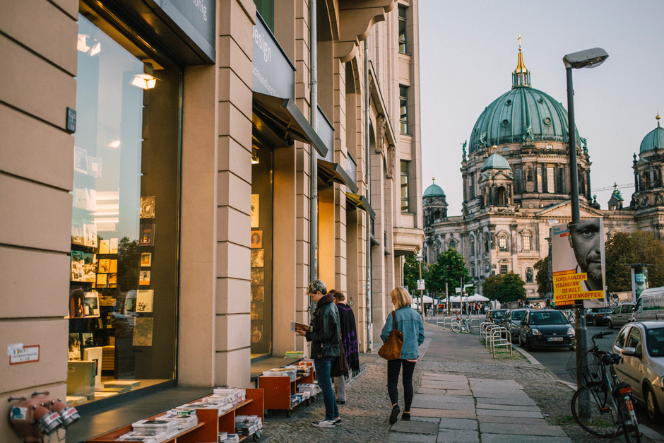 Жители Берлина не смогут сходить за покупками без отрицательного теста на коронавирус
