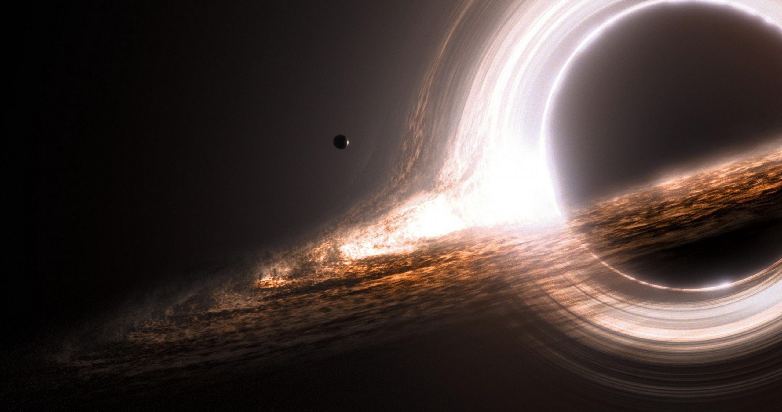 Ученые нашли сверхмассивную растущую черную дыру