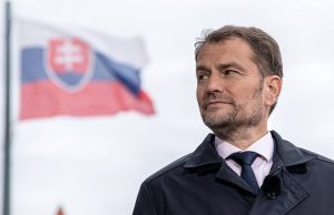 Премьер-министр Словакии выразил готовность покинуть занимаемую должность из-за скандала с вакцинацией