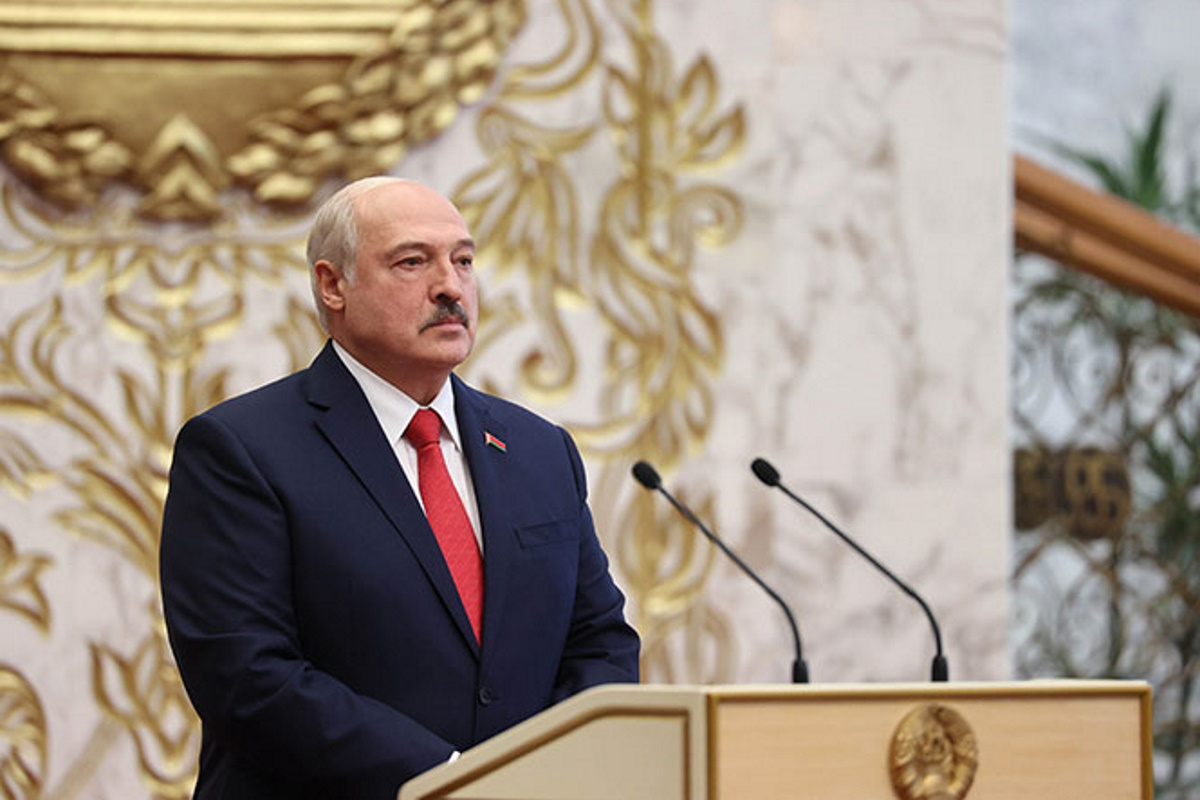 Лукашенко: у белорусов генетический иммунитет к фашизму