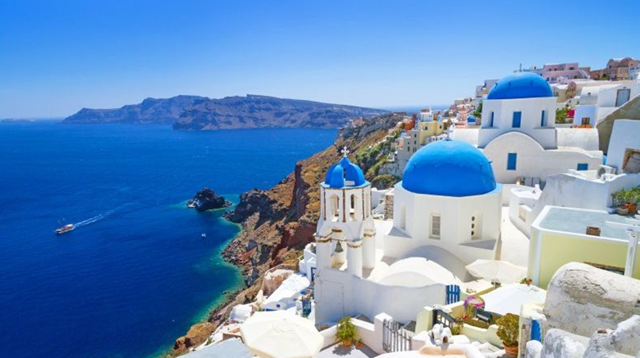 Греция планирует открыть страну для туристов