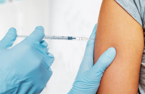 Роспотребнадзор: повторная прививка вакциной «Спутник V» будет невозможна