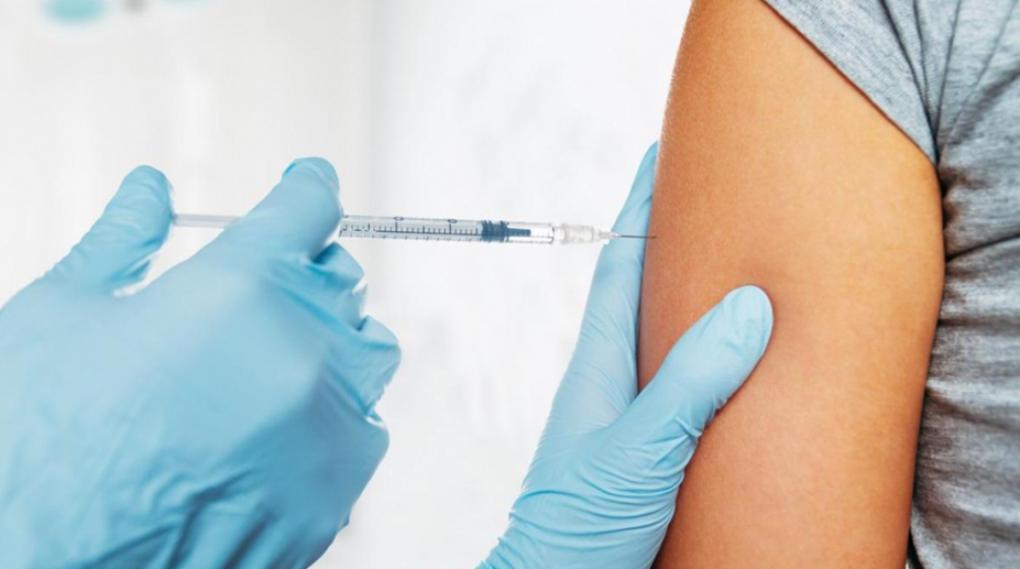 Роспотребнадзор: повторная прививка вакциной «Спутник V» будет невозможна