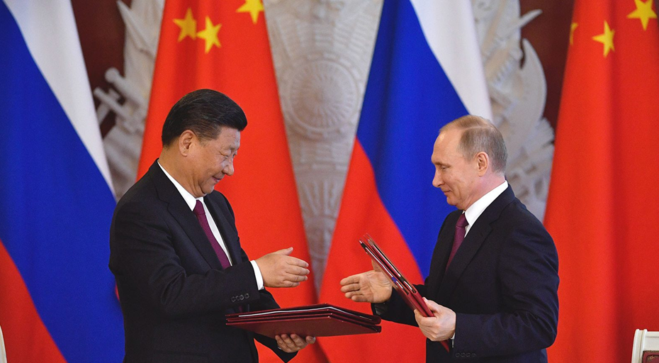 Боррель считает, что Россия и Китай объединяются для борьбы с Западом
