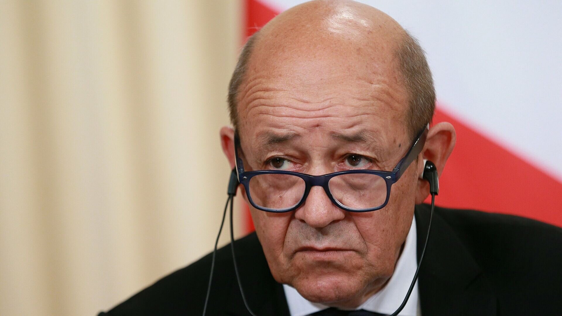 Франция желает объяснений России касательно расположения войск около Украины