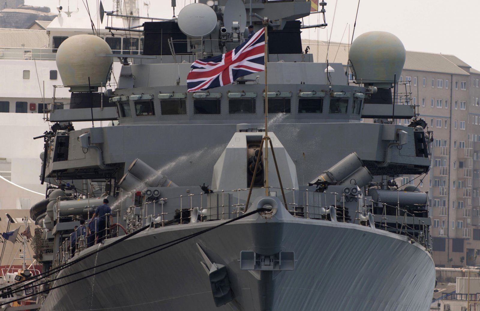 Пара кораблей ВМС Британии прибудут в Черное море в мае