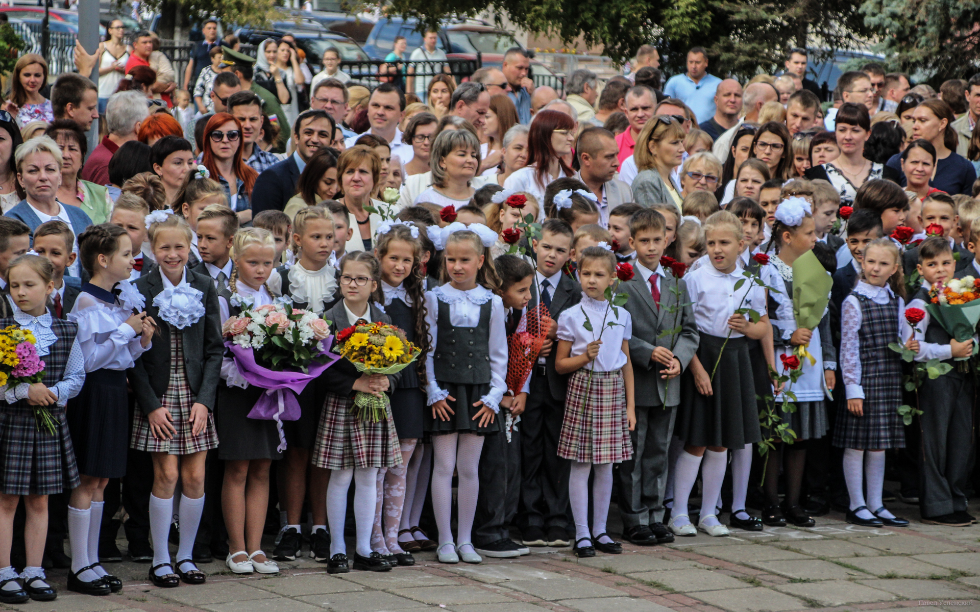 Путин объявил об одноразовой выплате по 10 тыс. руб. на каждого школьника