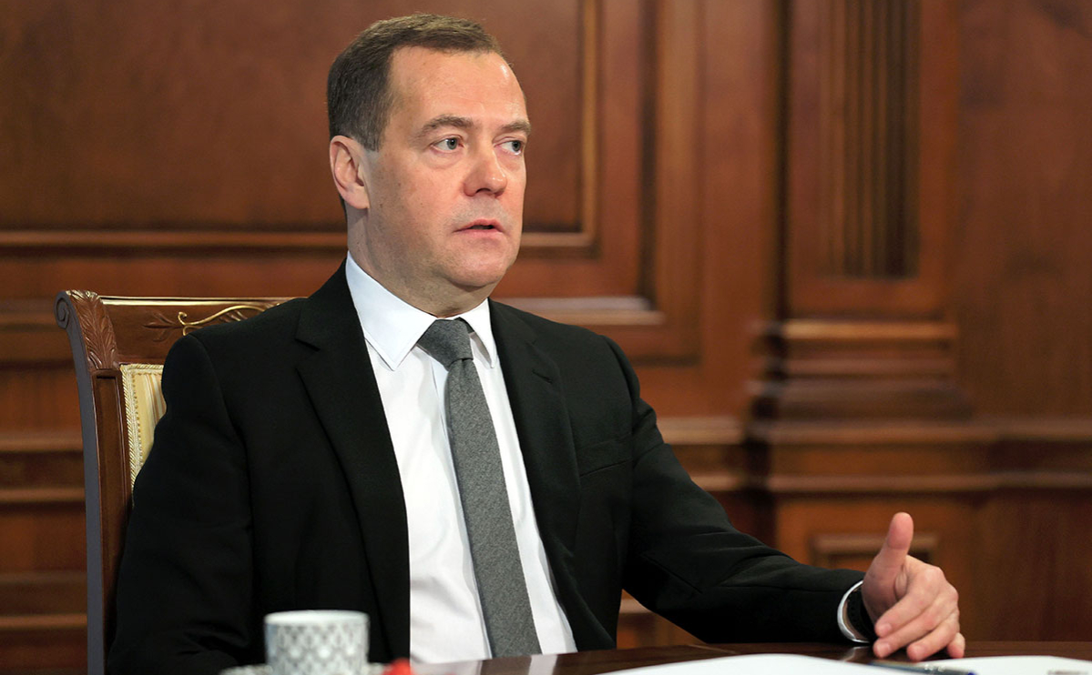 Медведев: Отношения России и США вернулись к временам холодной войны