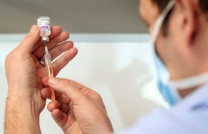 В Великобритании сразу 7 человек умерли после прививки AstraZeneca