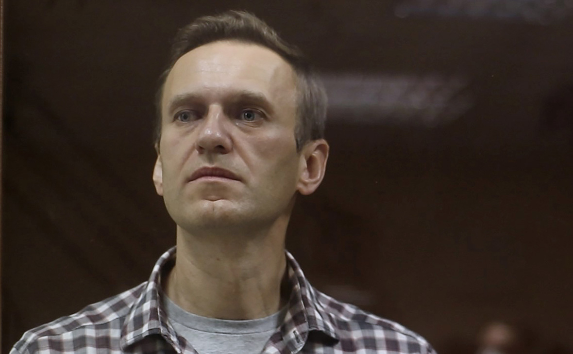 ФСИН: Навальный заболел