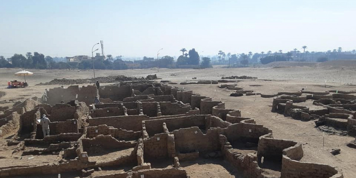 В песках Египта нашли затерянный город, которому около 3 тыс. лет