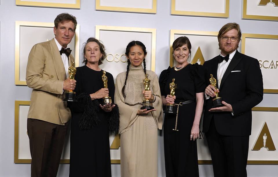 «Земля кочевников» — лучший фильм по версии «Оскар»