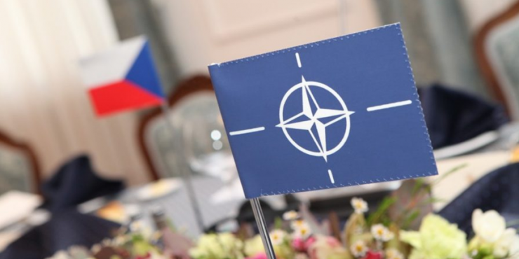 Чехия оправила запрос на созыв собрания НАТО по вопросам России
