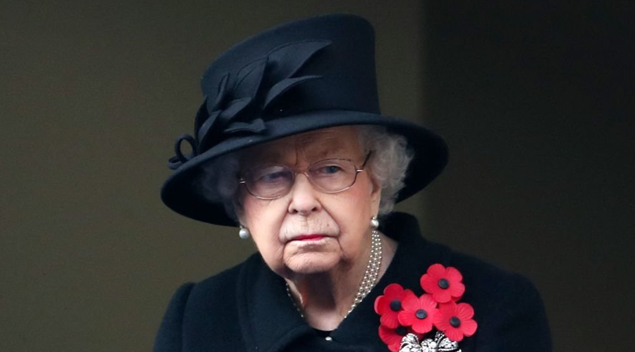 Празднества по поводу юбилея королевы Великобритании пройдут в трауре