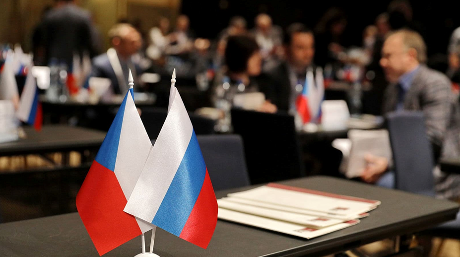 Чешские сенаторы требует разорвать дружественный договор с Россией
