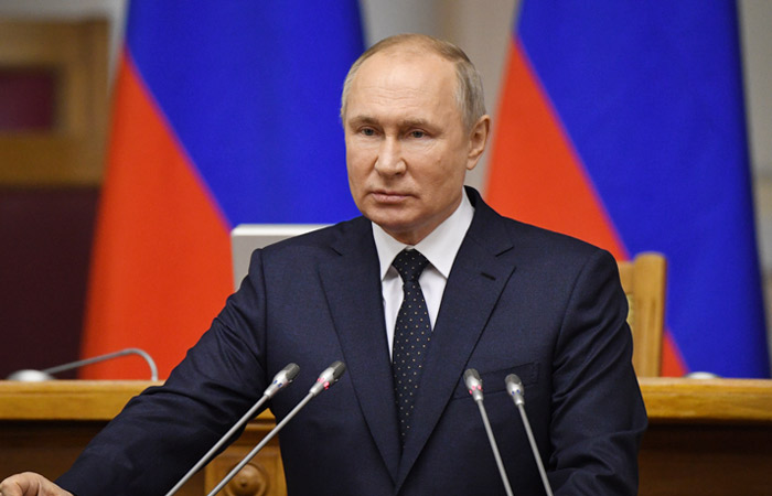 Путин: Украину превращают в «антипод» России