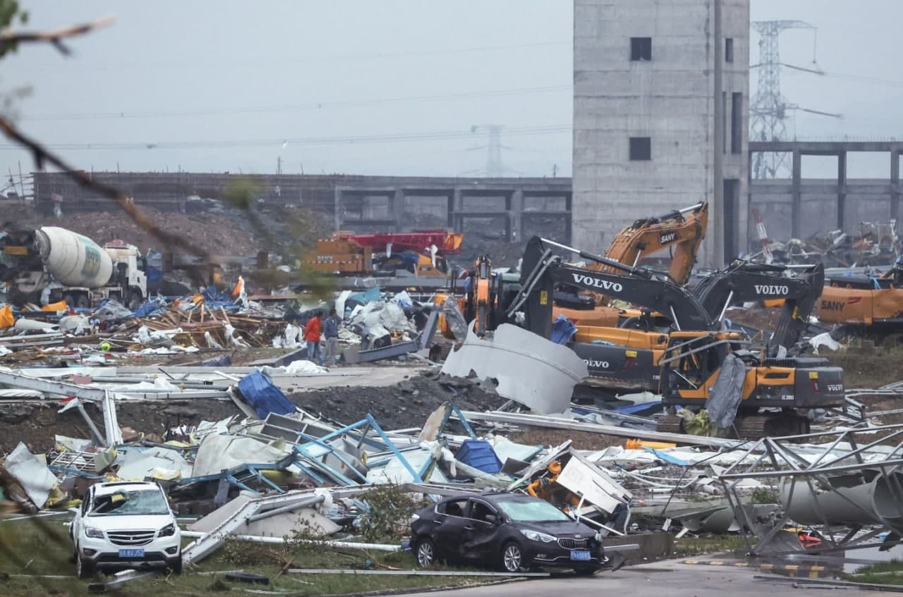 В Китаев результате торнадо погибли 12 человек