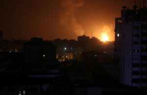 Палестинские радикалы запустили свыше 100 ракет в сторону Тель-Авива