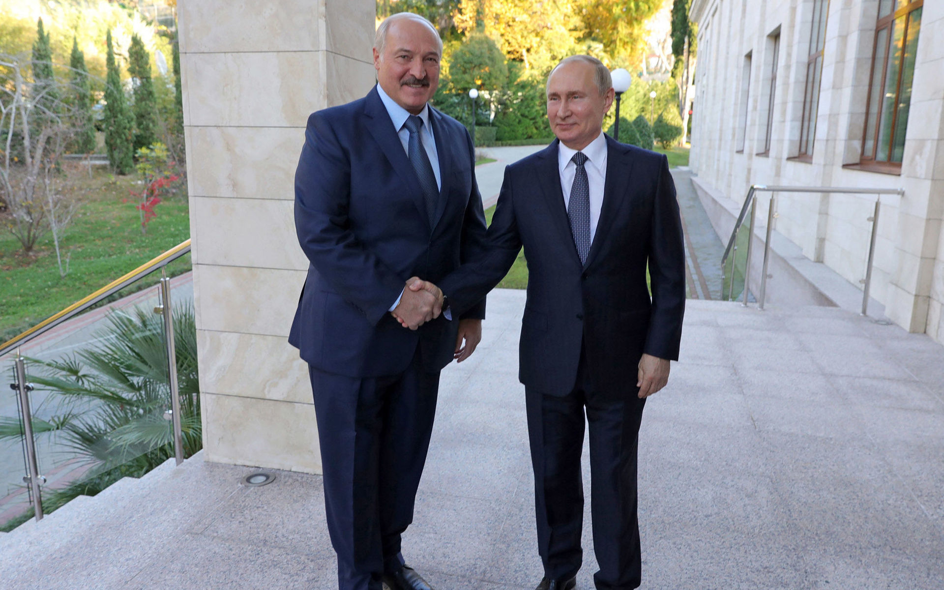 Лукашенко приехал в Сочи на встречу с Путиным