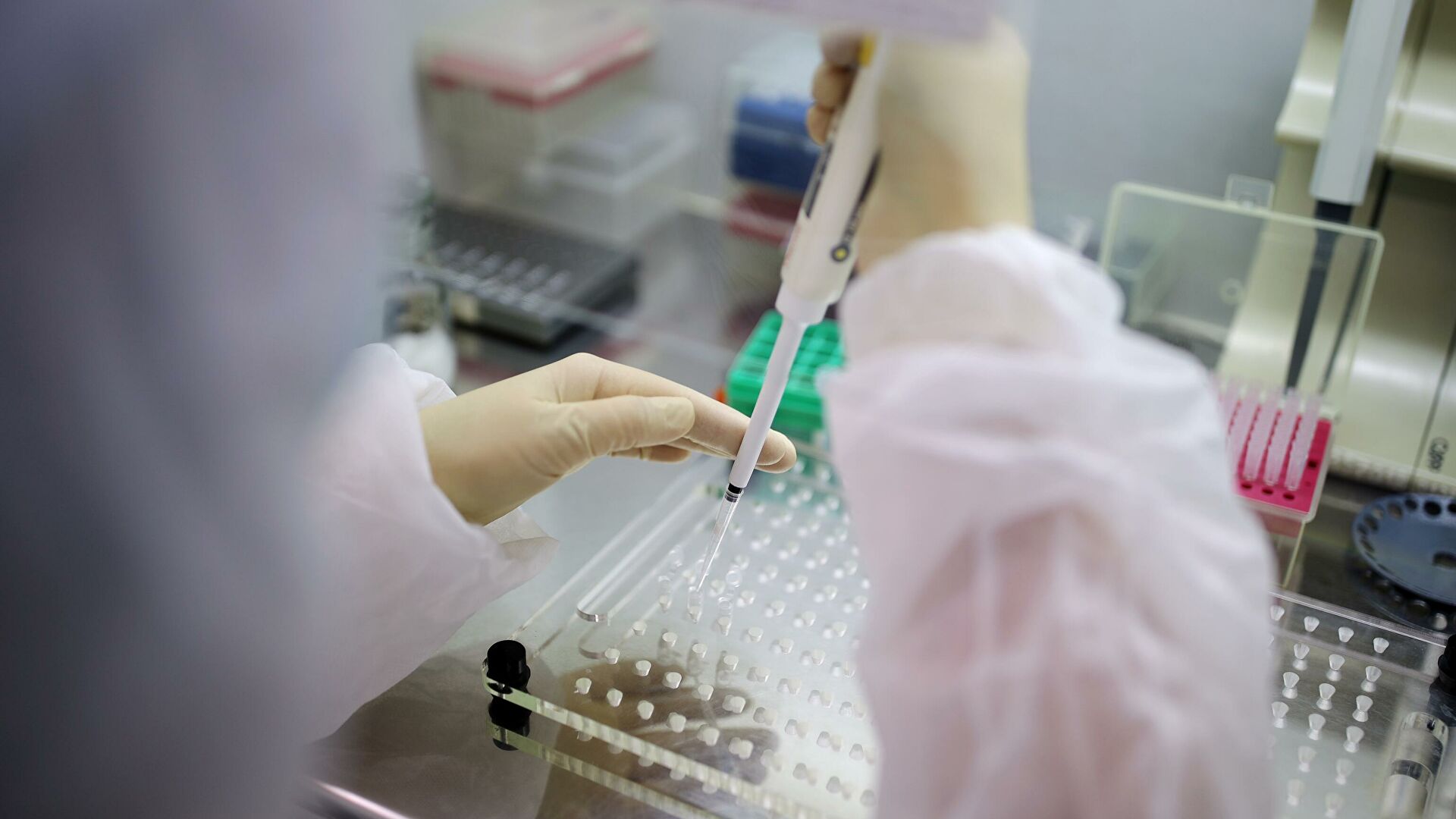 Ученые Вьетнама обнаружили новую опасную мутацию коронавируса