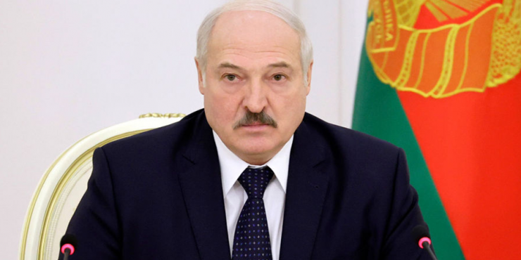 Лукашенко попросил Путина подумать о прямом рейсе из Минска в Крым