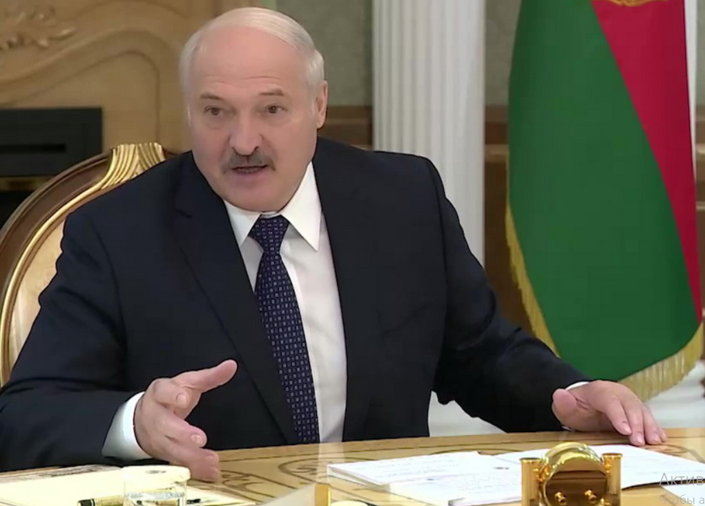 Лукашенко заявил о наращивании вдоль границ Белоруссии военной инфраструктуры НАТО